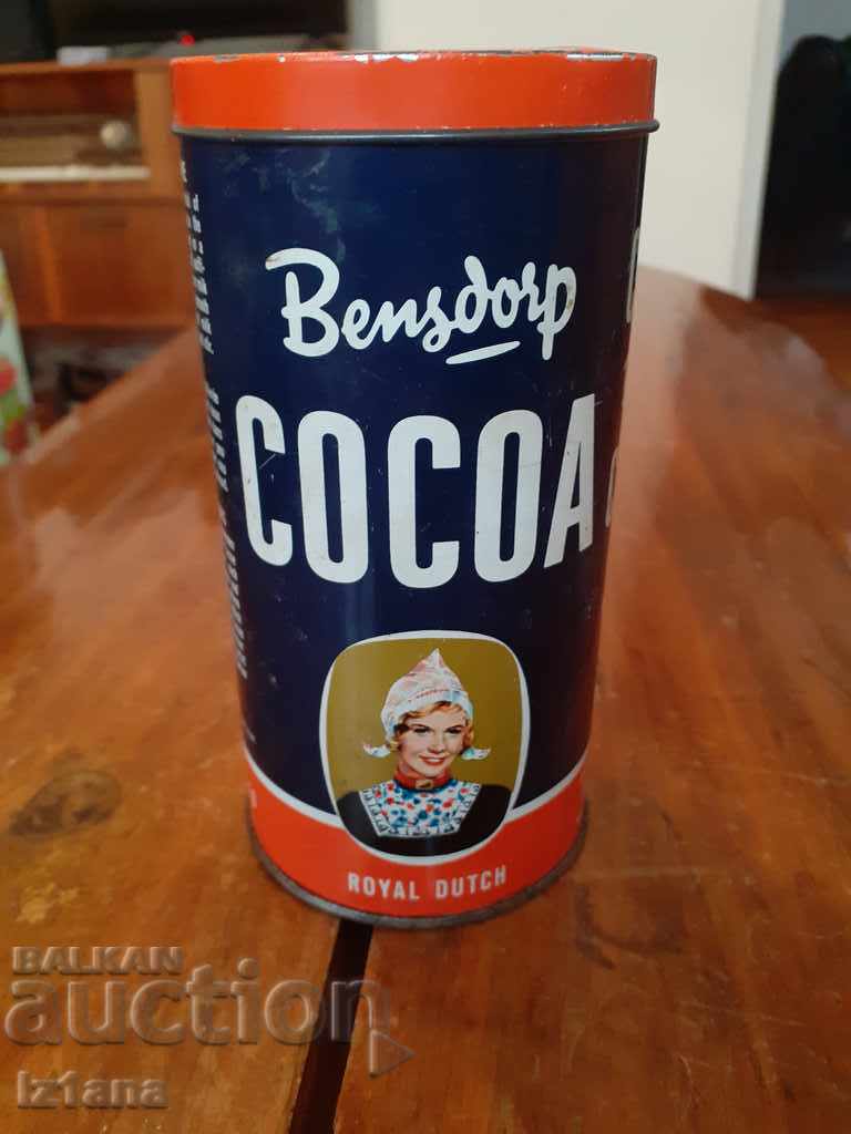 Auction An old box of cocoa Auction An old box of cocoa