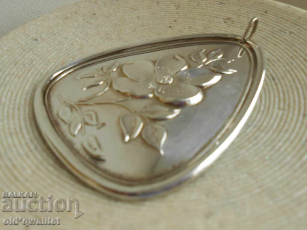 Delivery of Silver MEDALLION, flower pendant Silver 925 stamps