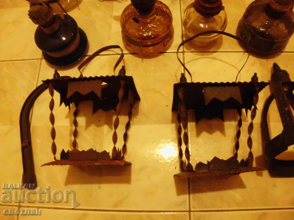 Auction LOT OF GAS LAMPS AND LANTERNS Auction LOT OF GAS LAMPS AND LANTERNS