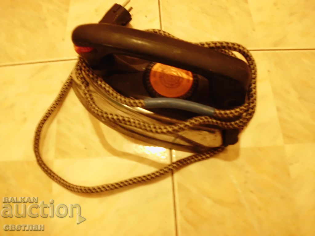 OLD RUSSIAN STEAM IRON with price 31.00 BGN | € 15.85 OLD RUSSIAN STEAM IRON with price 31.00 BGN | € 15.85