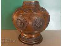 200 de ani - vază de bronz chinezească de colecție din secolul al XVIII-lea