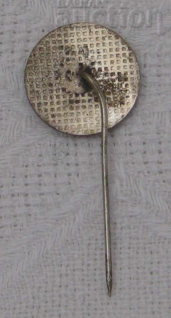 Auction ATHLETICS SMOOTH RUNNING LION PLOVDIV 1990 BADGE Auction ATHLETICS SMOOTH RUNNING LION PLOVDIV 1990 BADGE