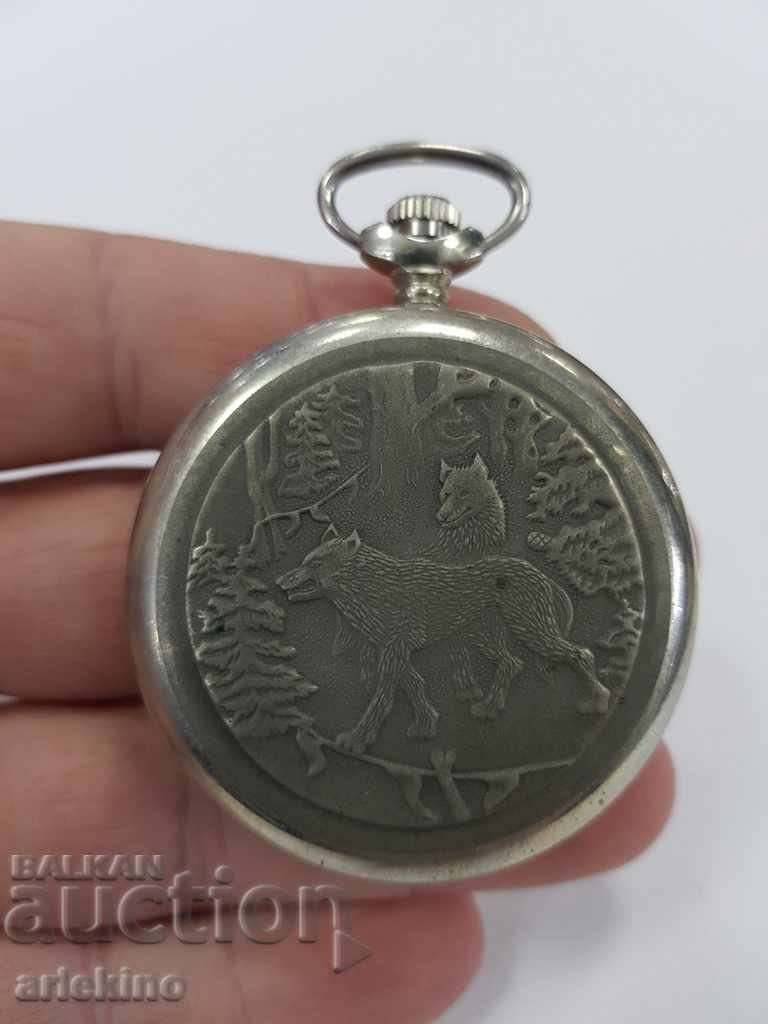 Колекционен СССР джобен часовник Мълния с вълци