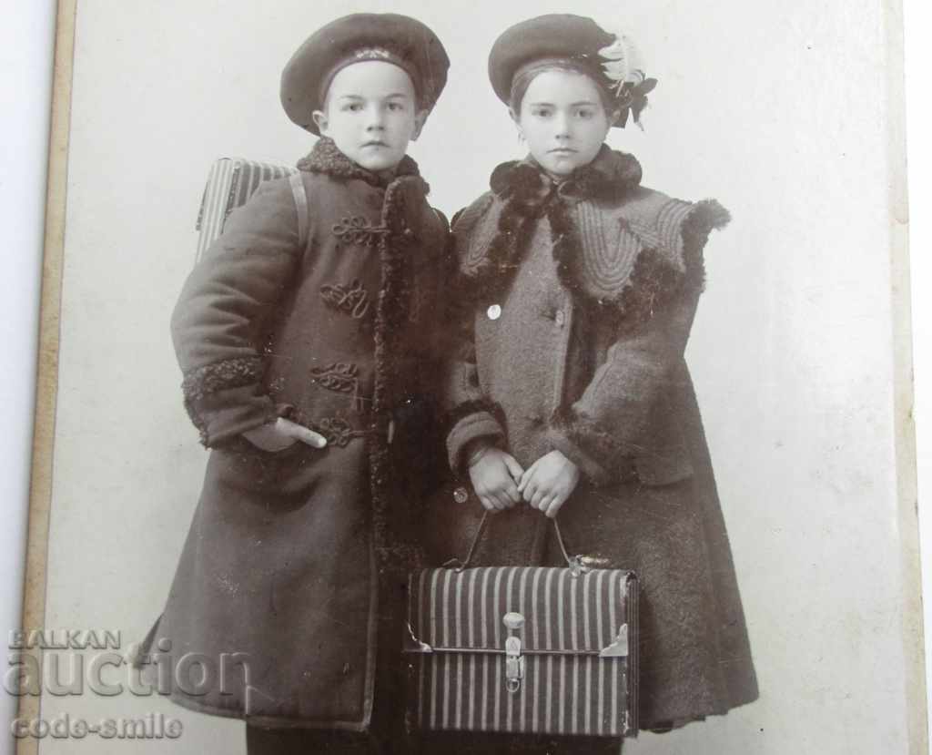 Old photo photography children students Iv Karastoyanov with price 35.00 BGN | € 17.90 Old photo photography children students Iv Karastoyanov with price 35.00 BGN | € 17.90