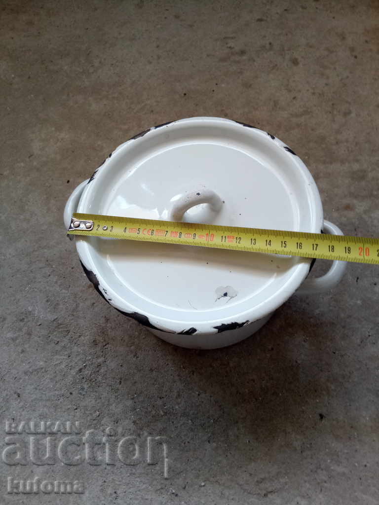 Δημοπρασία Παλιά σμαλτωμένη κατσαρόλα