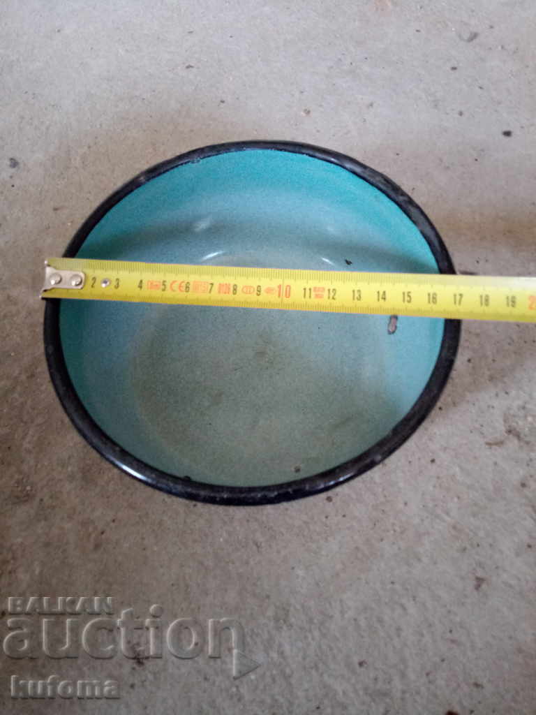 Παλιά σμάλτο μπολ με τιμή 4.99 BGN | € 2.55 Παλιά σμάλτο μπολ με τιμή 4.99 BGN | € 2.55