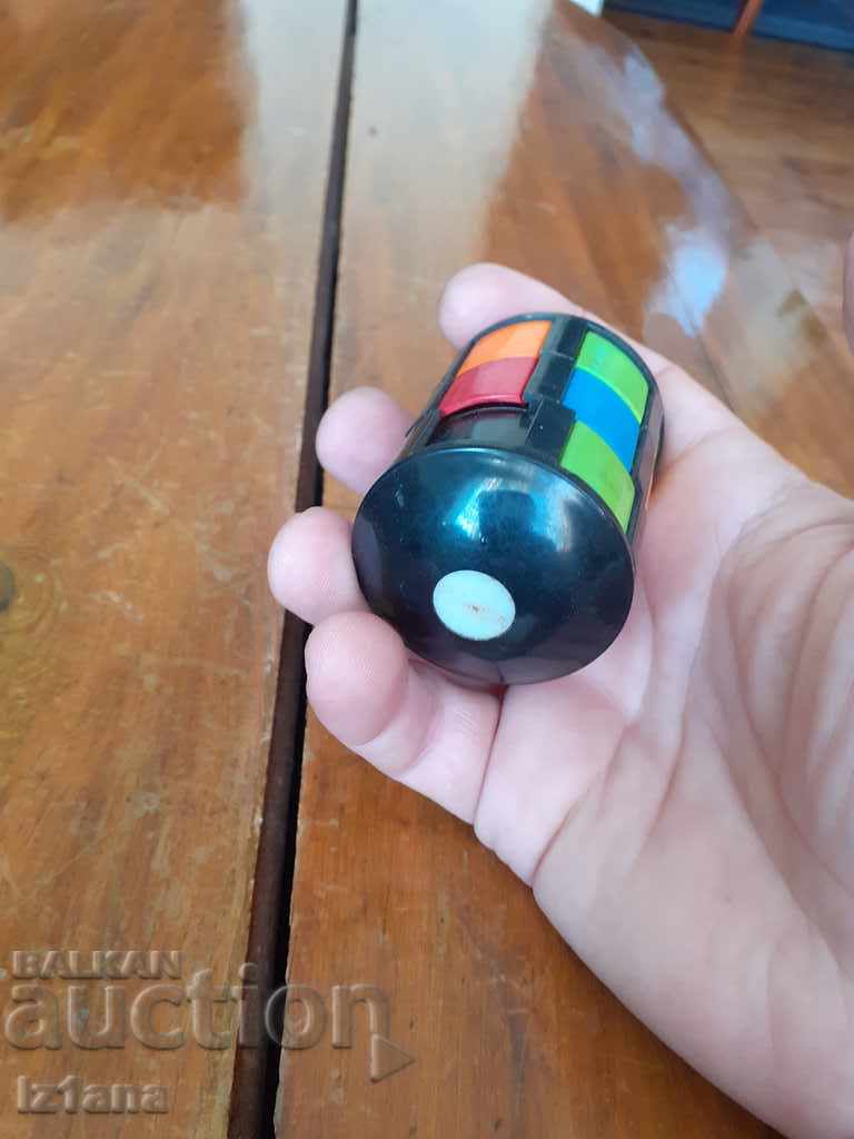 Delivery of An old toy for tidying up