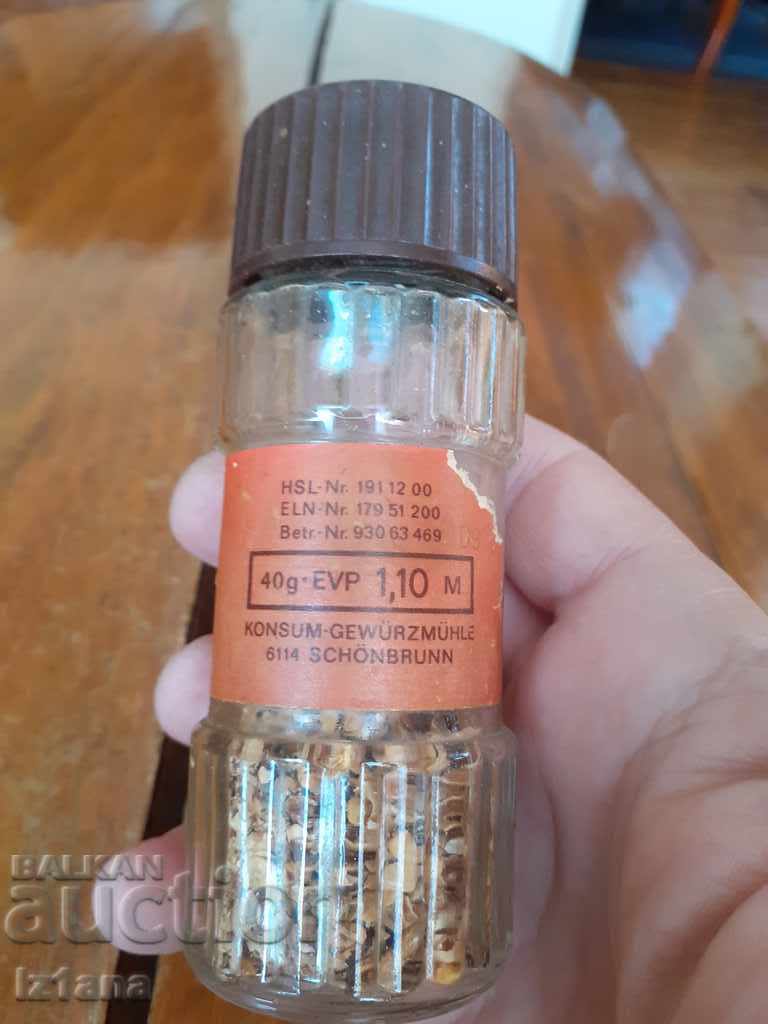 Auction  Old spice Paprika