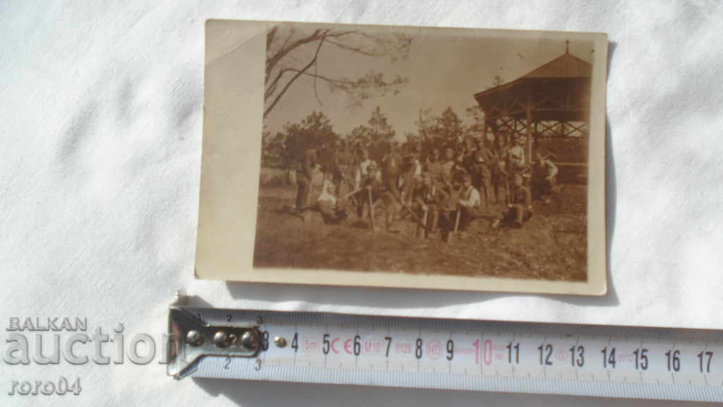 THE WORK WEEK IN THE MILITARY SCHOOL with price 15.00 BGN | € 7.67 THE WORK WEEK IN THE MILITARY SCHOOL with price 15.00 BGN | € 7.67