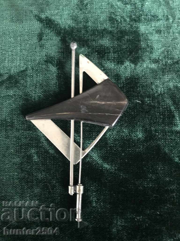 Mother-of-pearl brooch with price 12.95 BGN | € 6.62