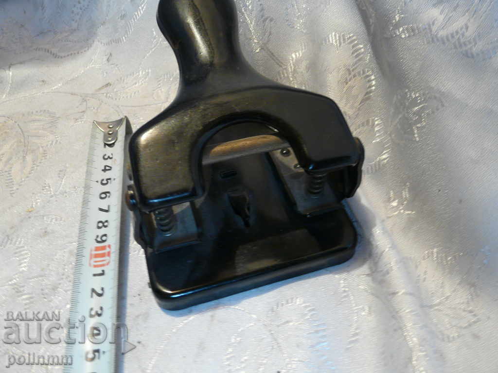 Massive military perforator with price 20.00 BGN | € 10.23 Massive military perforator with price 20.00 BGN | € 10.23