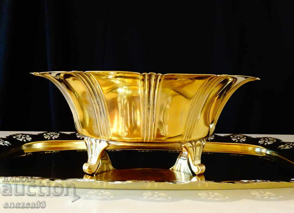 Auction English bronze salad bowl, fruit bowl, secession Auction English bronze salad bowl, fruit bowl, secession