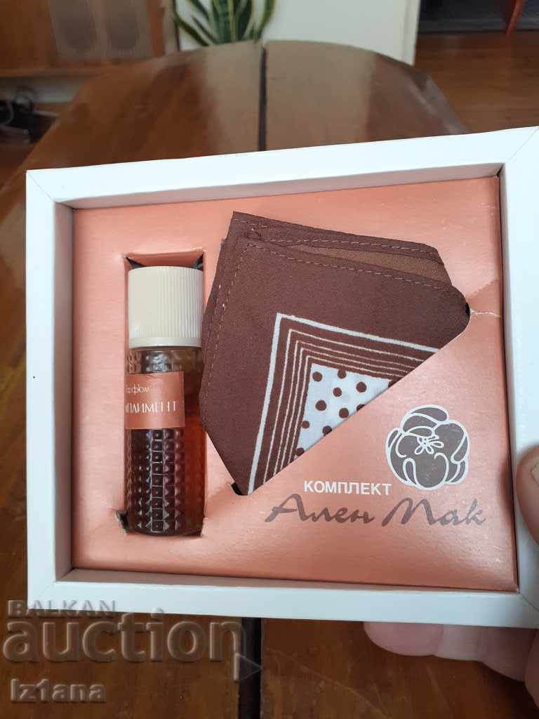 Licitație Set vechi de Alain Mack, Complement de parfum