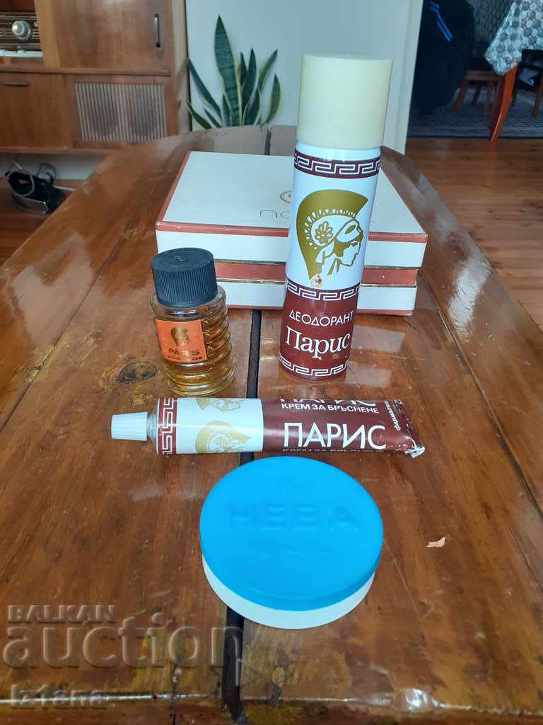 Auction Old Paris set Auction Old Paris set