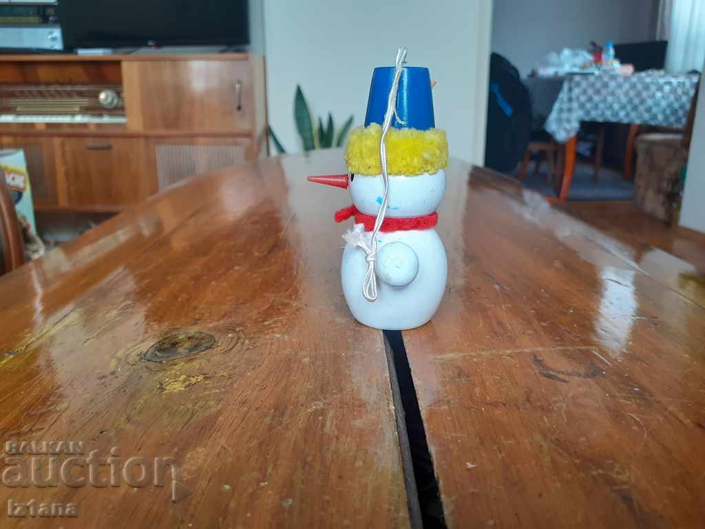Old souvenir, Snowman figurine with price 20.00 BGN | € 10.23