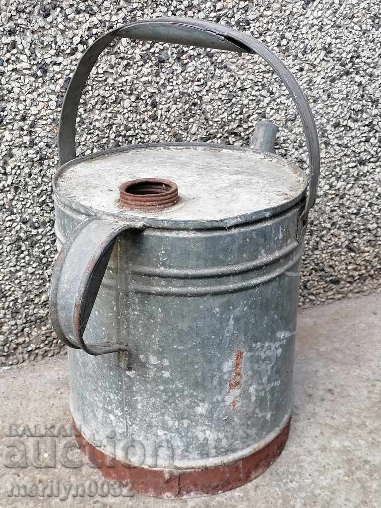 Auction Old metal can, galvanized tube, bucket, pot Auction Old metal can, galvanized tube, bucket, pot