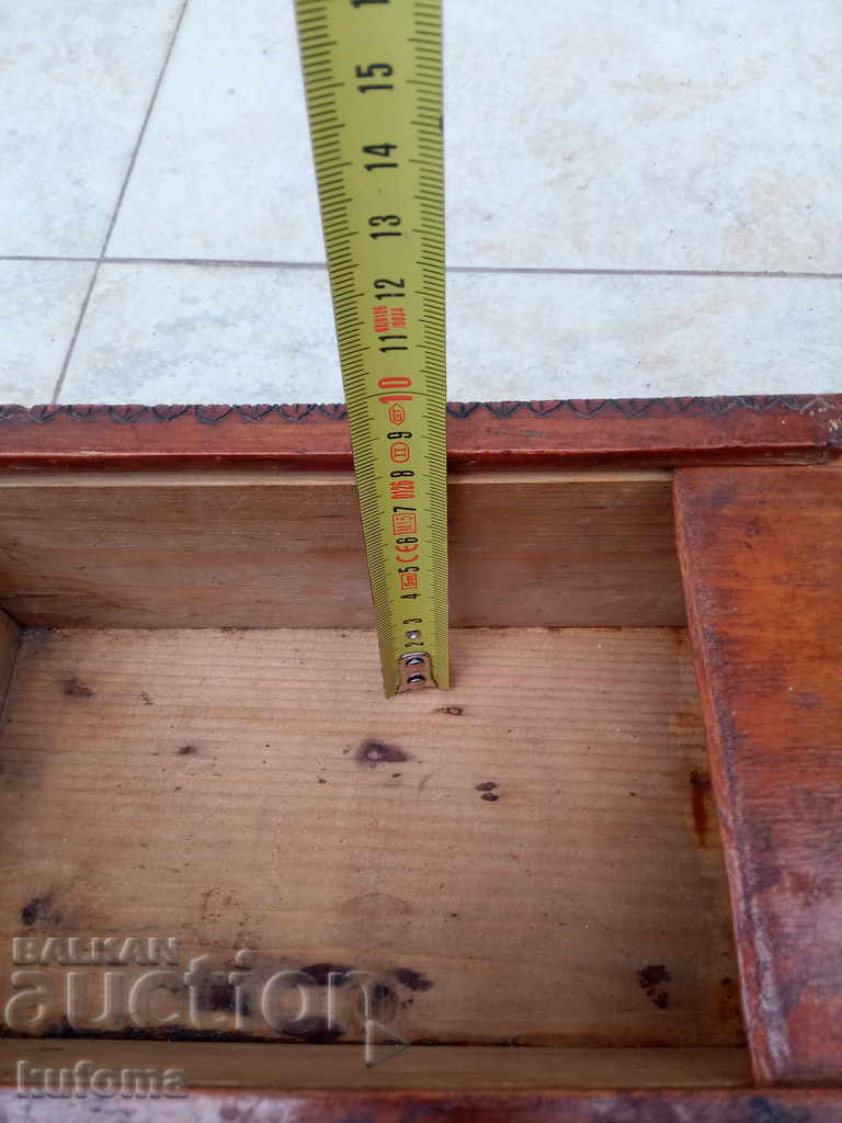 Old wooden box - 5 Old wooden box - 5