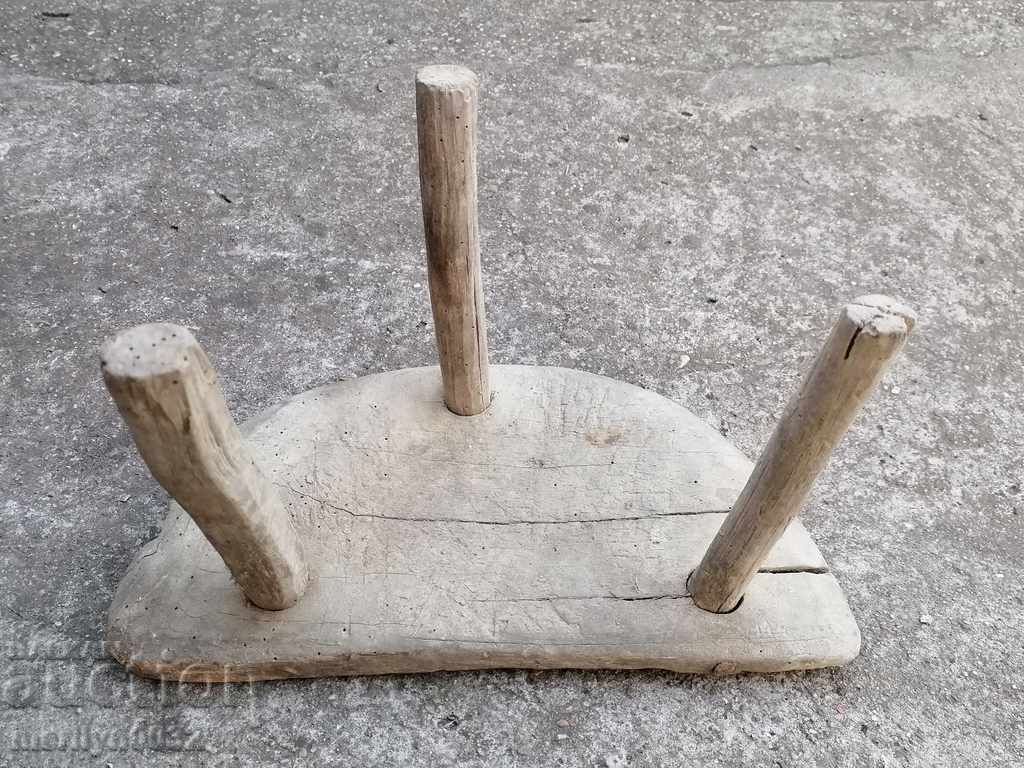 Παλιό τρίποδο σκαμπό, καρέκλα, ξύλινο, πρωτόγονο - 7 Παλιό τρίποδο σκαμπό, καρέκλα, ξύλινο, πρωτόγονο - 7