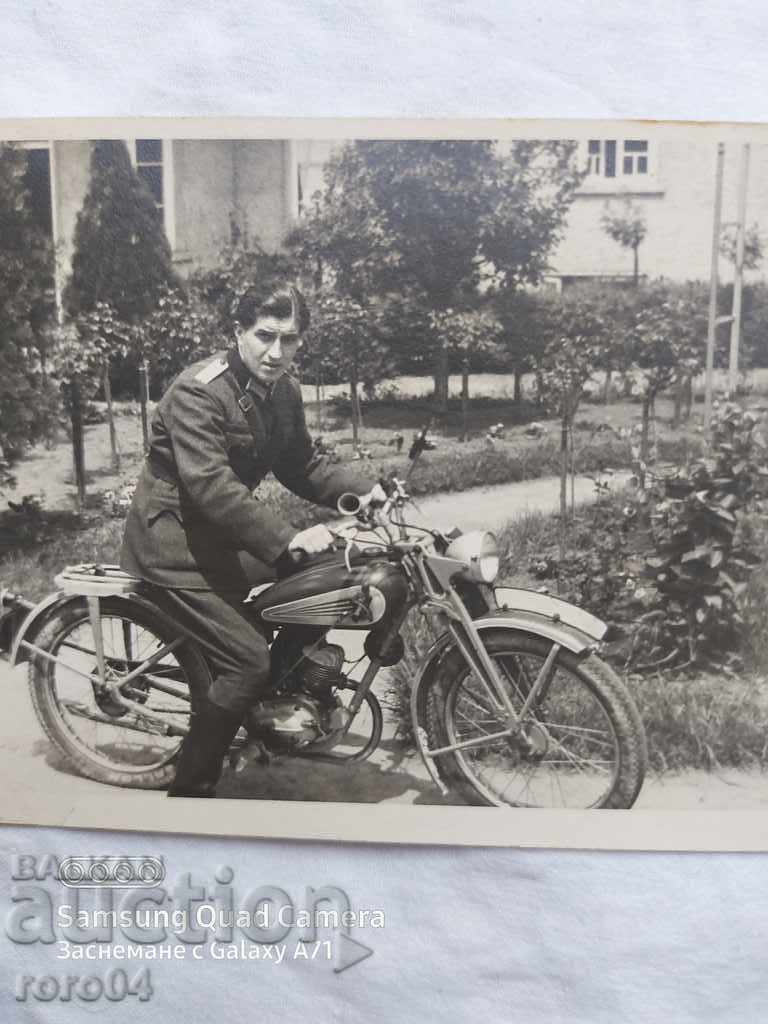 BULGARIAN OFFICER - MOTOR - WW II - 6 BULGARIAN OFFICER - MOTOR - WW II - 6