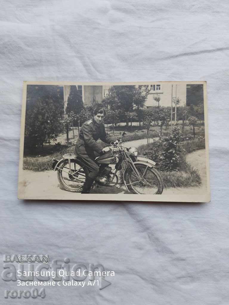 OFICIAR BULGAR - MOTOR - WW II