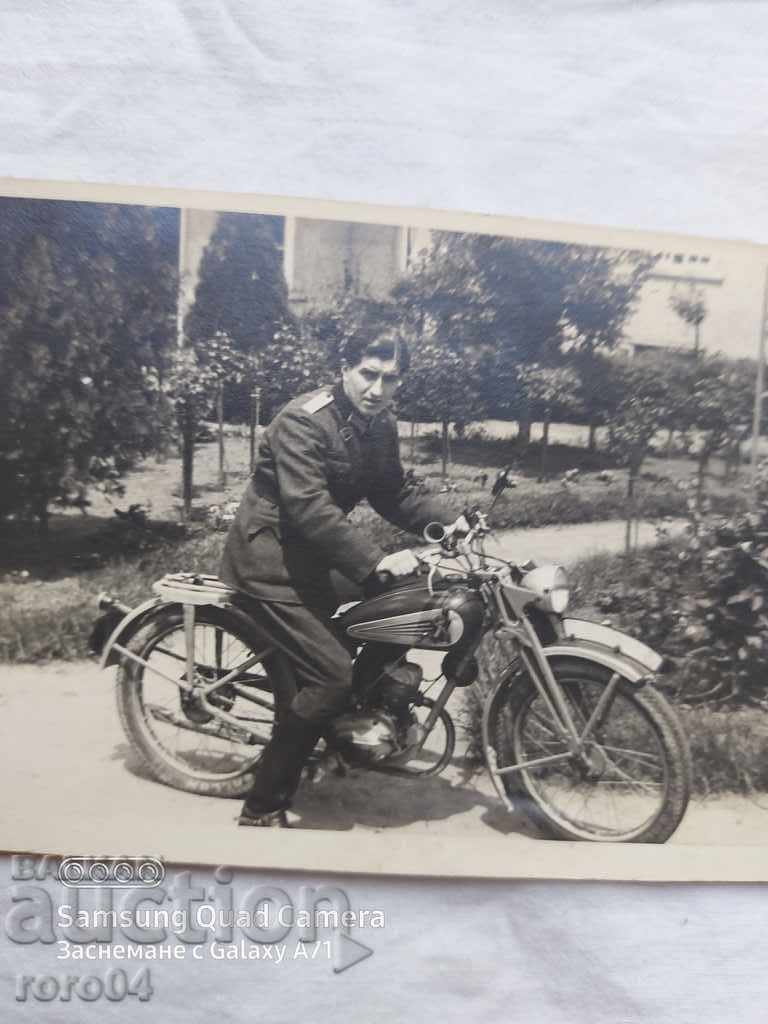 BULGARIAN OFFICER - MOTOR - WW II - 6