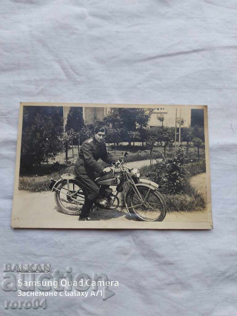 BULGARIAN OFFICER - MOTOR - WW II