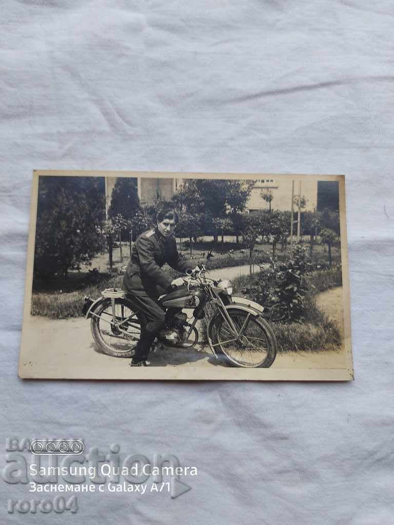 OFICIAR BULGAR - MOTOR - WW II