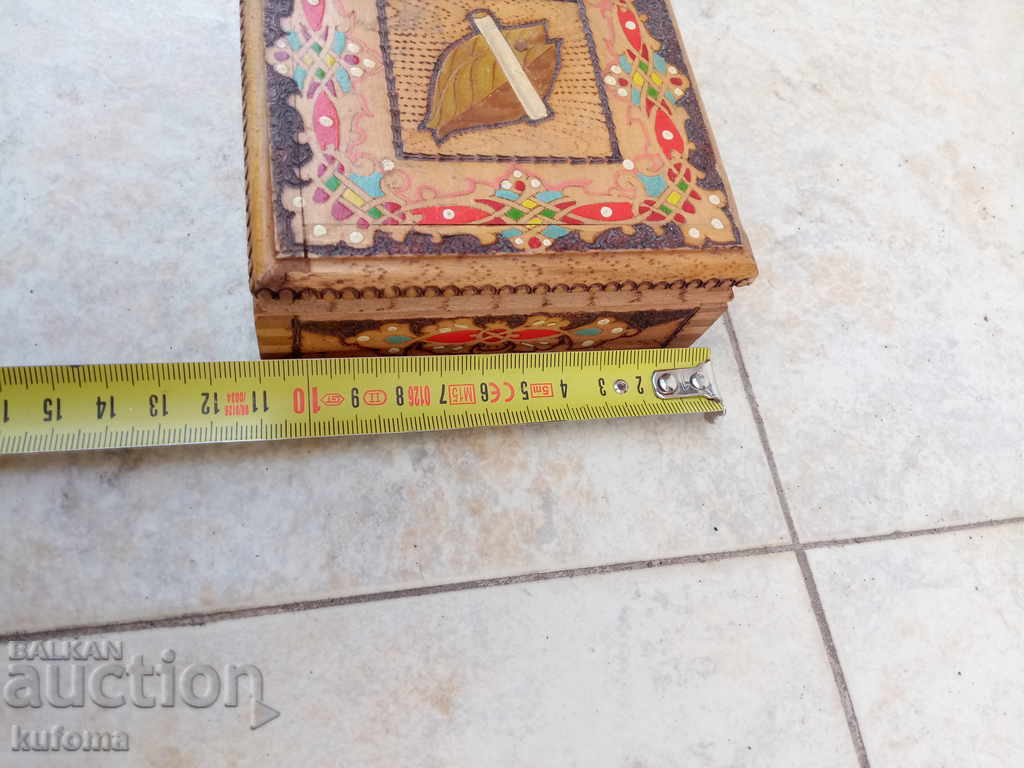 Old wooden box with price 9.99 BGN | € 5.11 Old wooden box with price 9.99 BGN | € 5.11