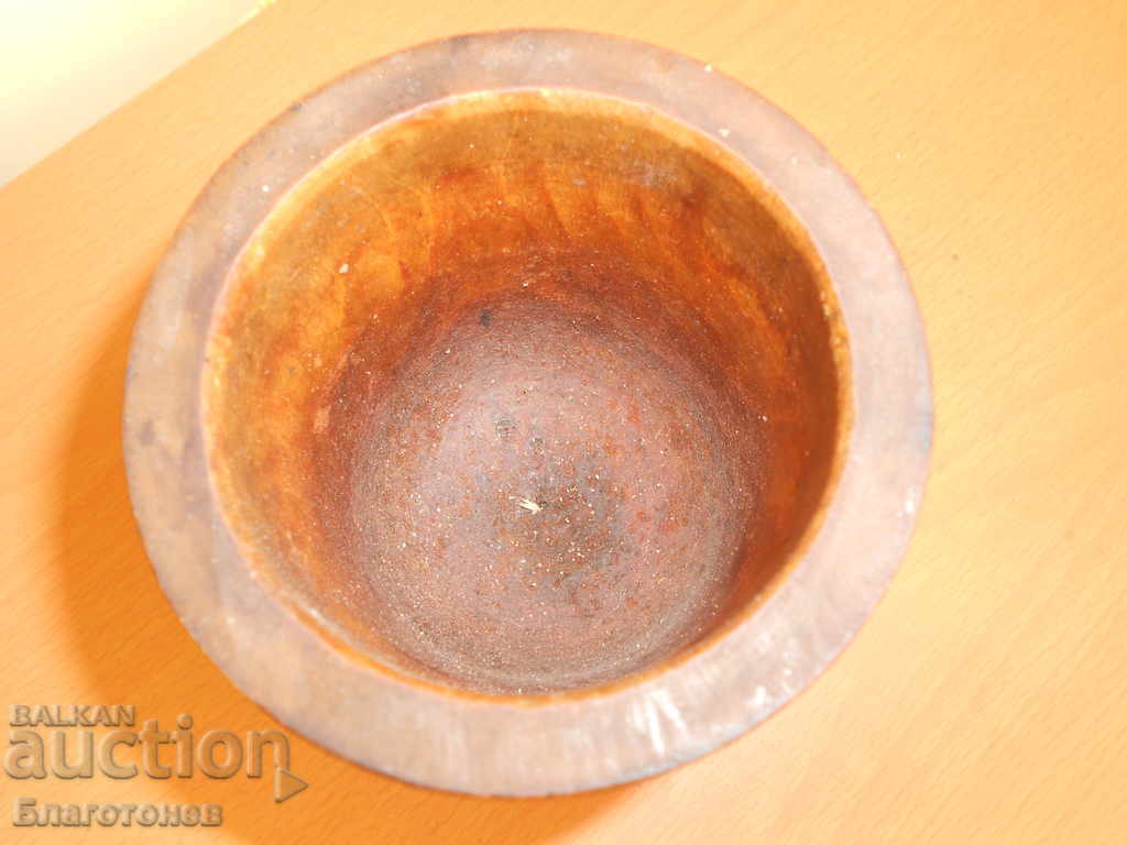 Old wooden mortar with price 15.00 BGN | € 7.67 Old wooden mortar with price 15.00 BGN | € 7.67