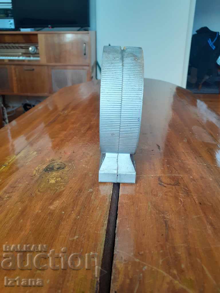 Old children's box with price 15.00 BGN | € 7.67 Old children's box with price 15.00 BGN | € 7.67