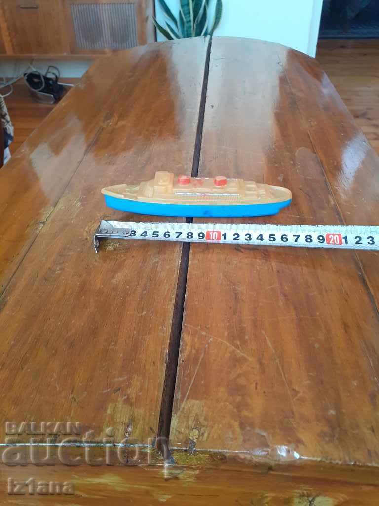 Auction Old toy ship, small boat Auction Old toy ship, small boat