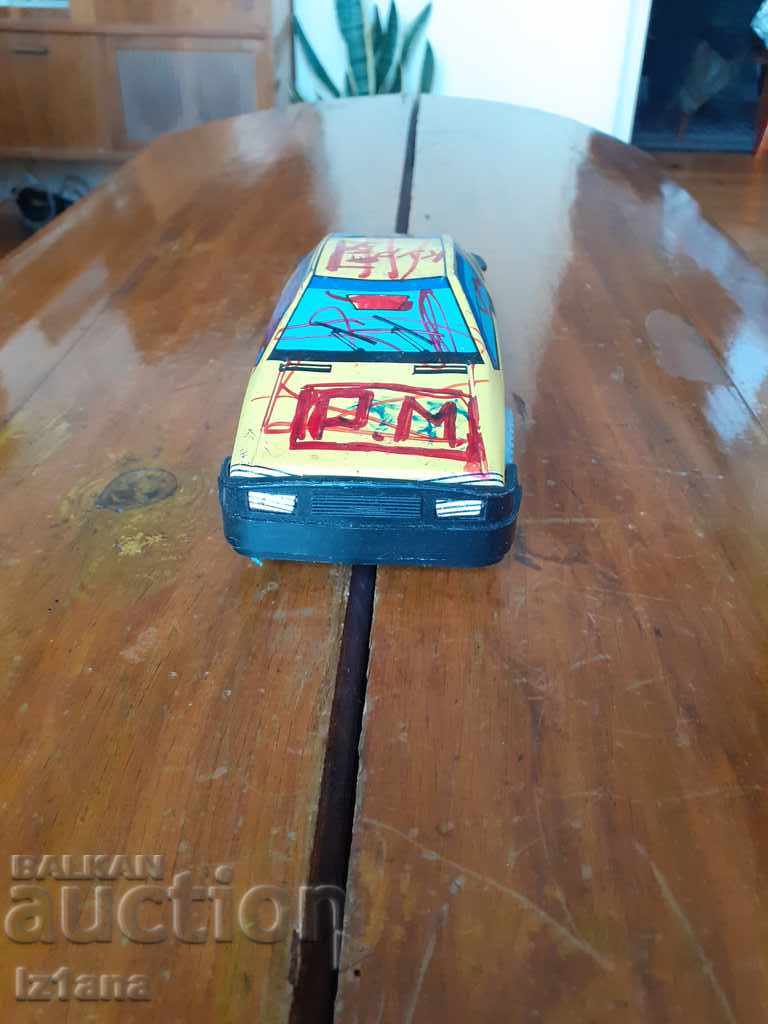 Old car, trolley with price 20.00 BGN | € 10.23 Old car, trolley with price 20.00 BGN | € 10.23