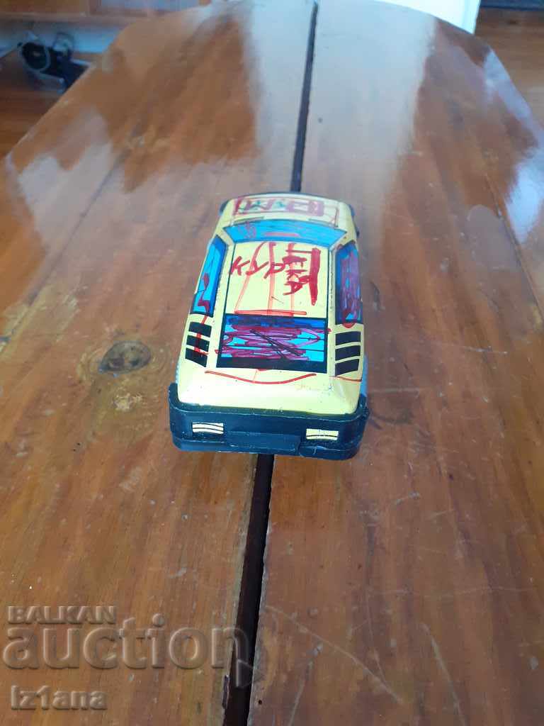 Delivery of Old car, trolley Delivery of Old car, trolley