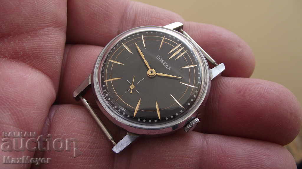 CLOCK - VICTORY - 15 cam. -- USSR -- CLOCK - VICTORY - 15 cam. -- USSR --