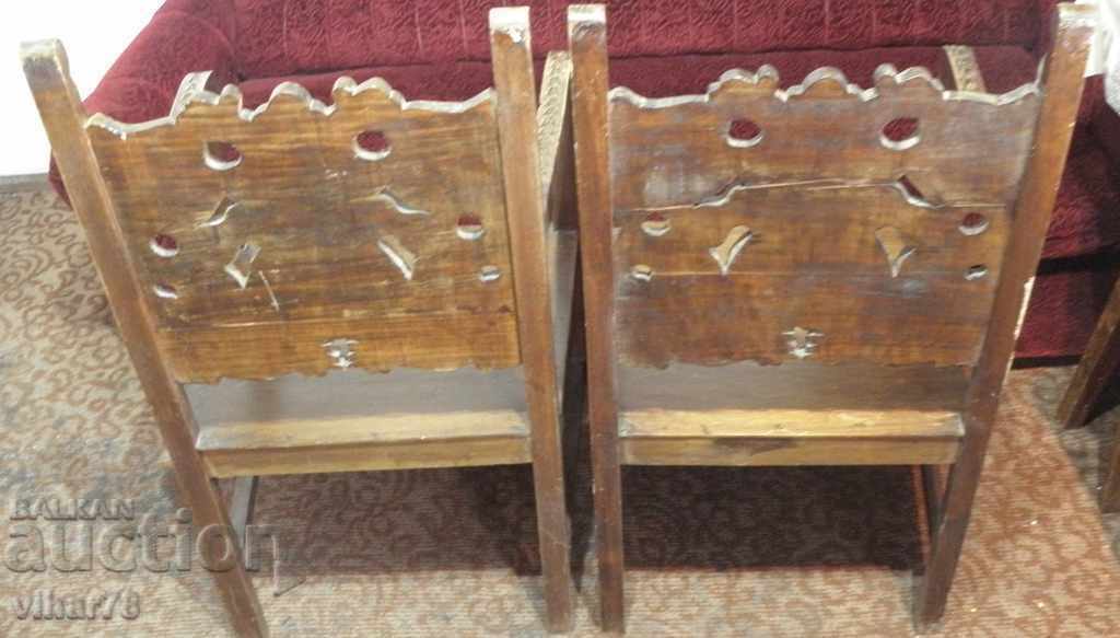 Δύο ρετρό τραπέζια με ξυλόγλυπτα - 5