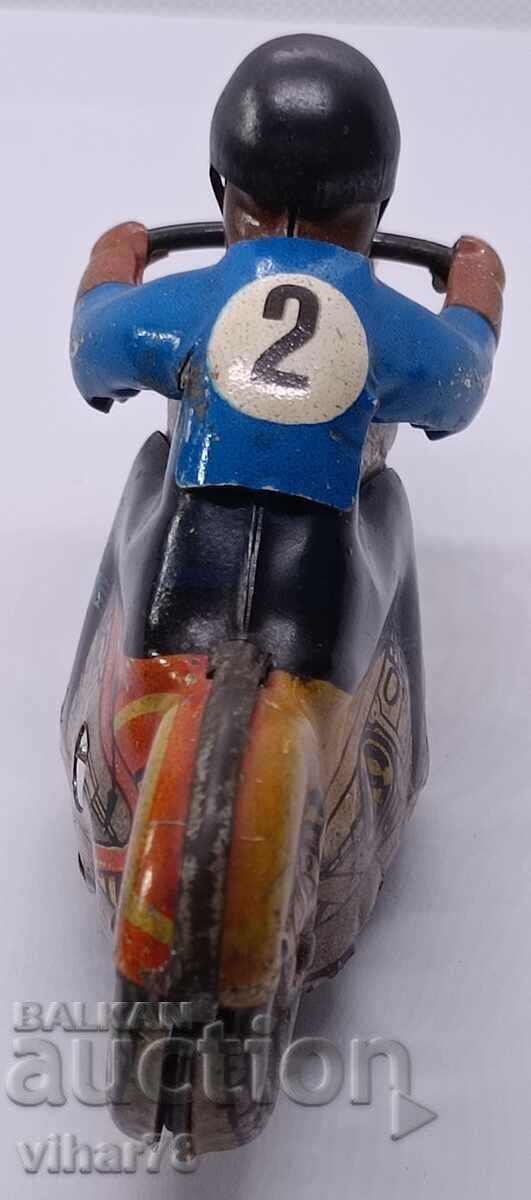 Аукцион Метален механичен мотор