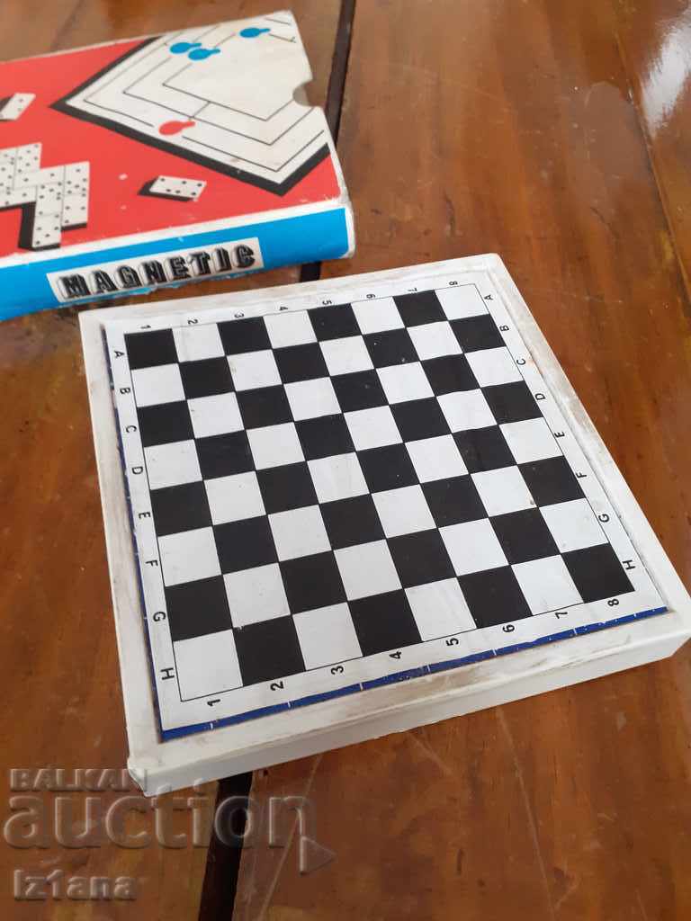 Old magnetic game with price 12.00 BGN | € 6.14 Old magnetic game with price 12.00 BGN | € 6.14