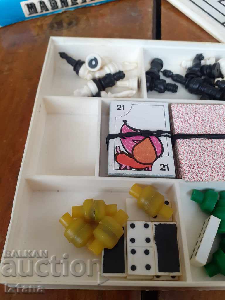 Delivery of Old magnetic game Delivery of Old magnetic game