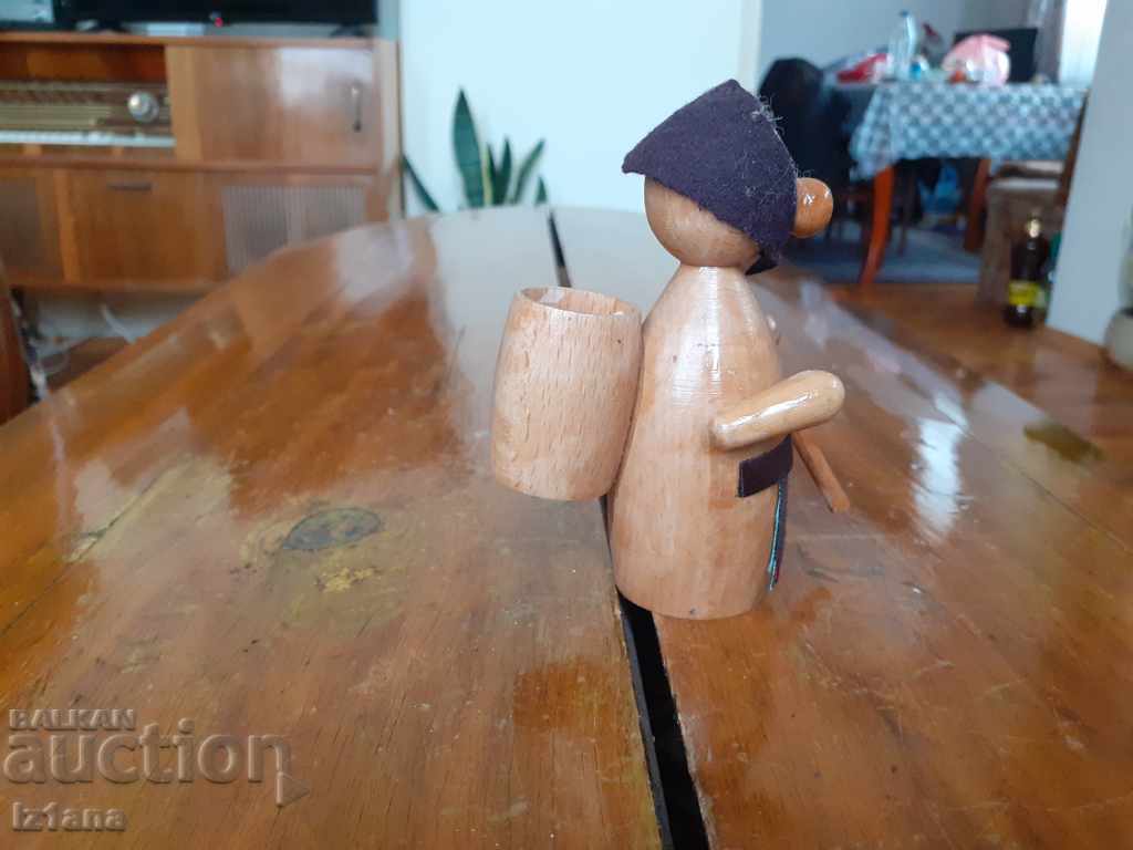 Old wooden figurine with price 20.00 BGN | € 10.23 Old wooden figurine with price 20.00 BGN | € 10.23