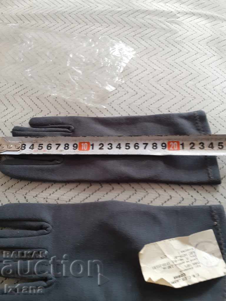 Old ladies' gloves - 5 Old ladies' gloves - 5