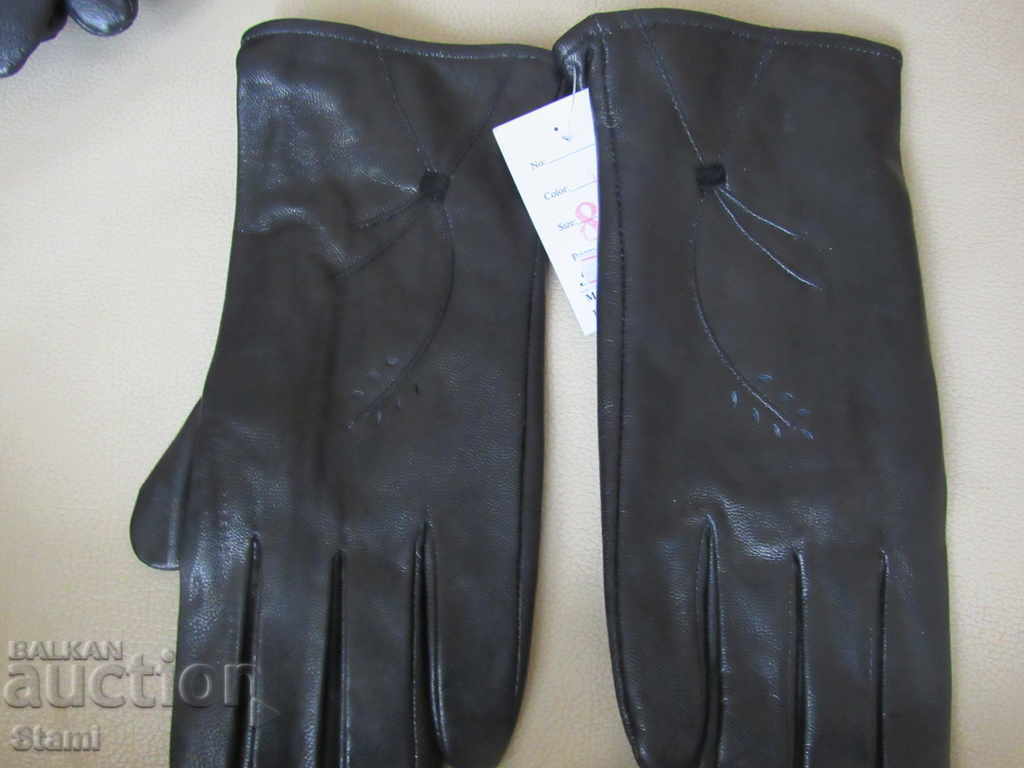 Κυρίες μαύρο δερμάτινα γάντια με επένδυση από δέρμα