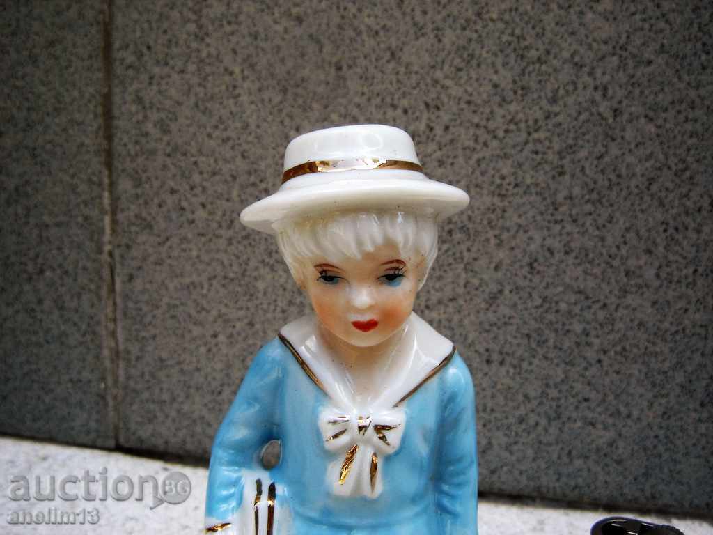 STAR PORCELAIN GIRL WITH GIRL with price 29.00 BGN | € 14.83 STAR PORCELAIN GIRL WITH GIRL with price 29.00 BGN | € 14.83