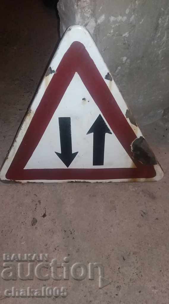 Enamel plate sign Enamel plate sign