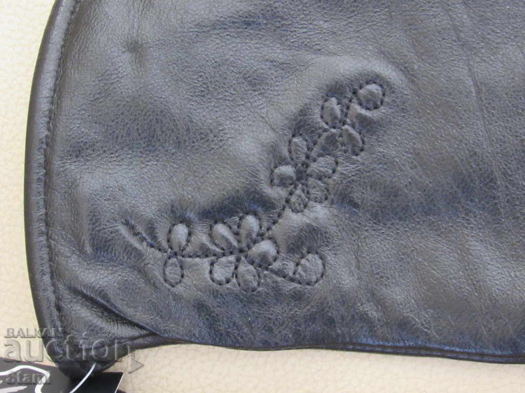 Auction Black women's leather gloves with genuine leather lining, Auction Black women's leather gloves with genuine leather lining,
