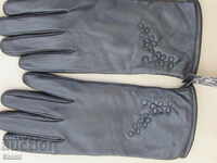 Μαύρα γυναικεία δερμάτινα γάντια με επένδυση από γνήσιο δέρμα,