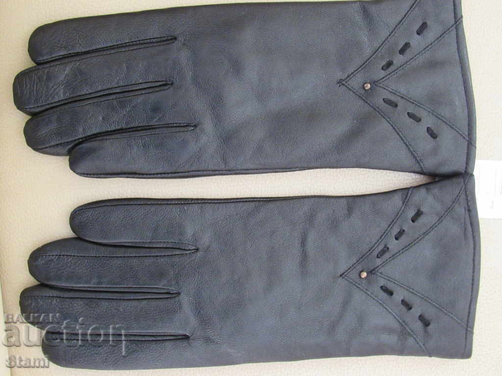 Auction Black women's leather gloves with genuine leather lining, Auction Black women's leather gloves with genuine leather lining,