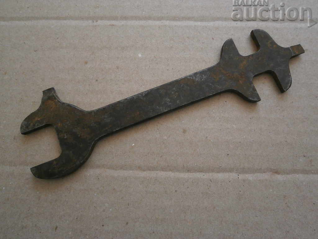 зип ключ WW2 WWII SG-43 Gorjunov с цена 45.00 лв. | € 23.01 зип ключ WW2 WWII SG-43 Gorjunov с цена 45.00 лв. | € 23.01