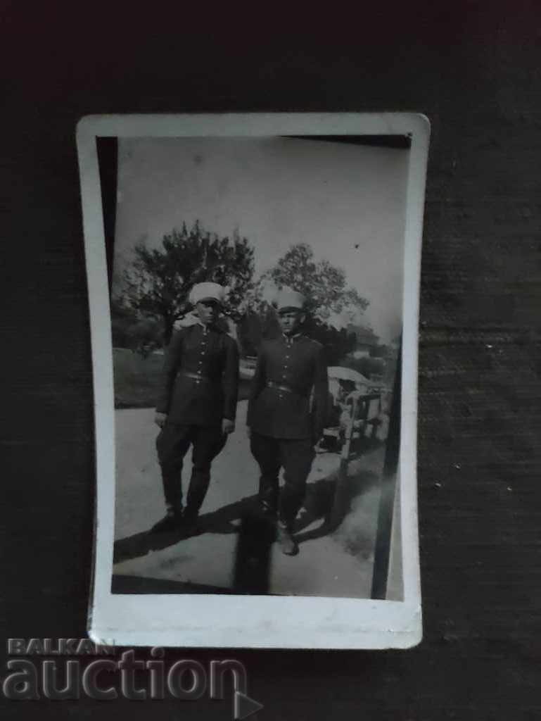 στη μνήμη του στρατιώτη και του καλού μου φίλου το 1929