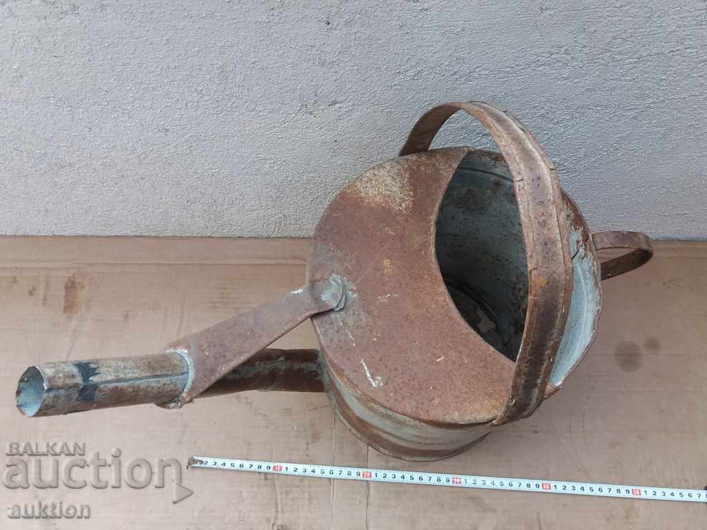 Auction OLD METAL CONTAINER - FOR DECORATION Auction OLD METAL CONTAINER - FOR DECORATION