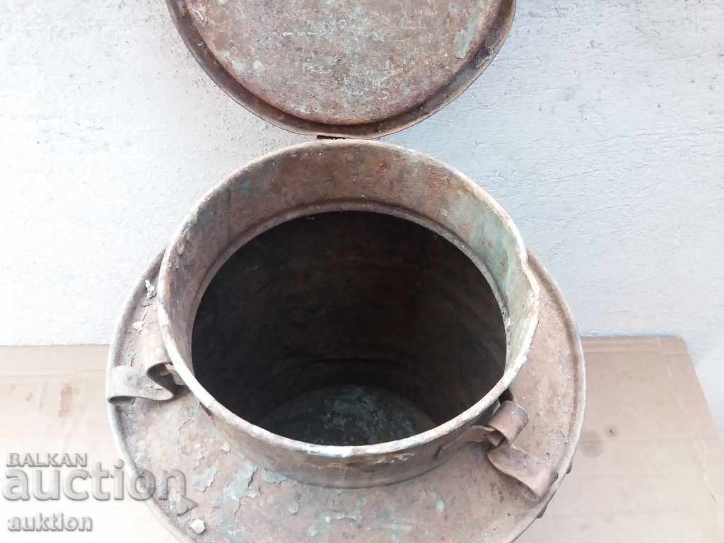 Auction REVIVAL METAL GUM FOR MILK - 50 LITERS Auction REVIVAL METAL GUM FOR MILK - 50 LITERS